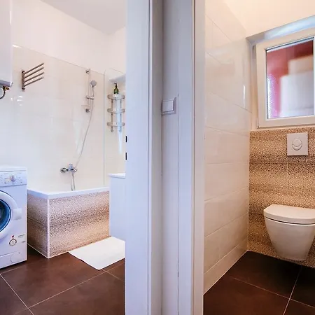 Golden Bridge Apartment With Private Parking Zara Camera foto